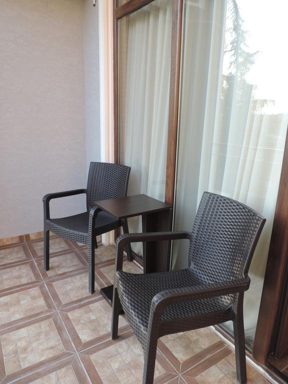Tamara Apartment Takaishvili 3 巴统 外观 照片